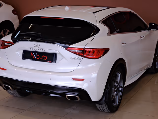 Infiniti QX30 - фото 5
