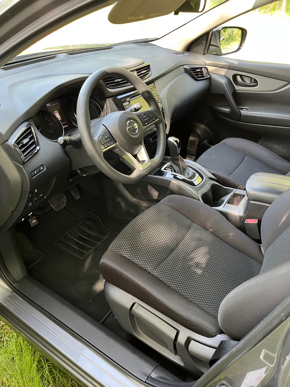 Nissan Rogue Sport - фото 17