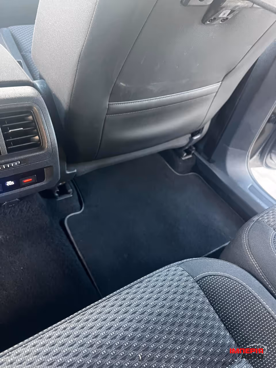 Volkswagen Touran - фото 17