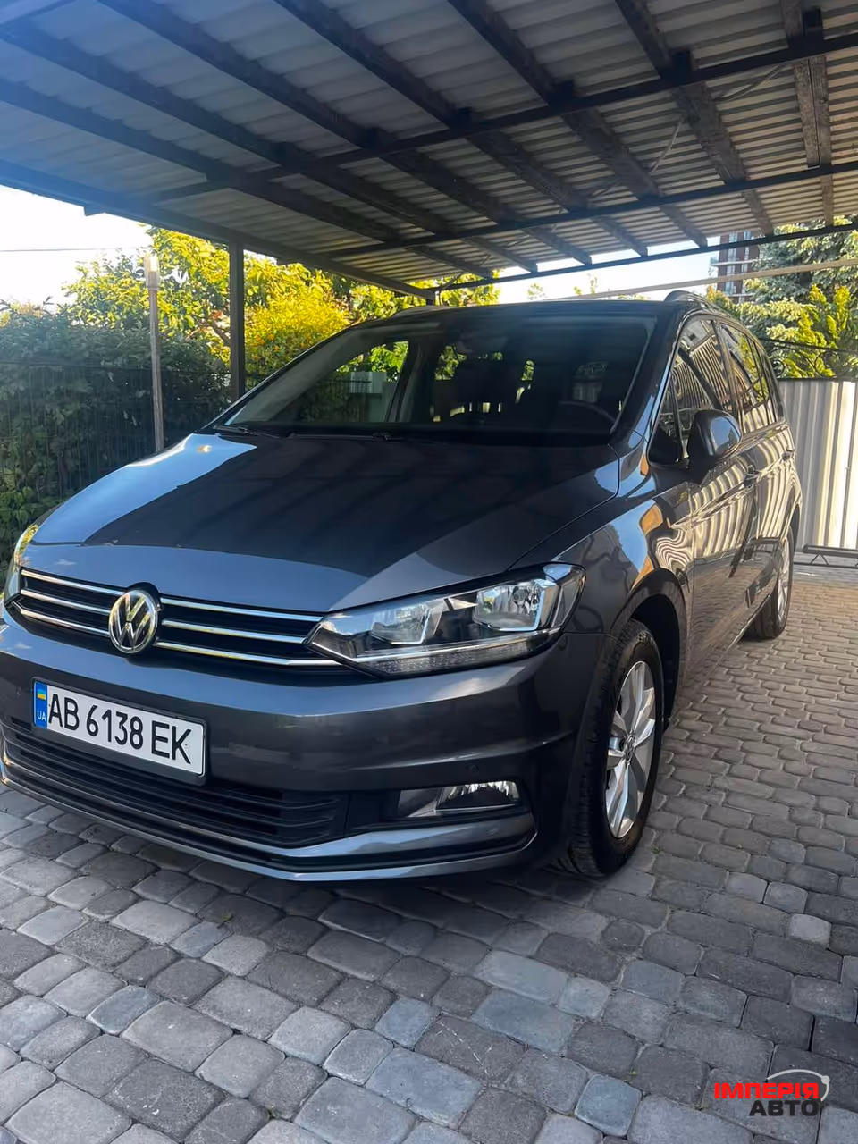 Volkswagen Touran - фото 2
