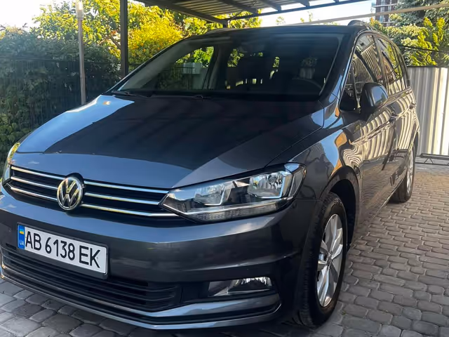 Volkswagen Touran - фото 2
