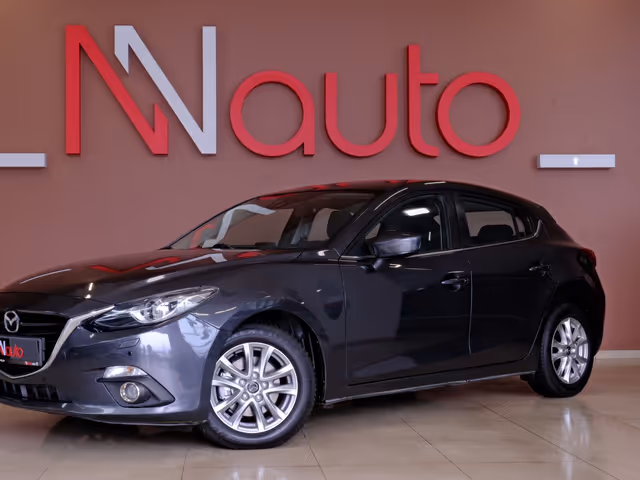Mazda 3 - фото 1