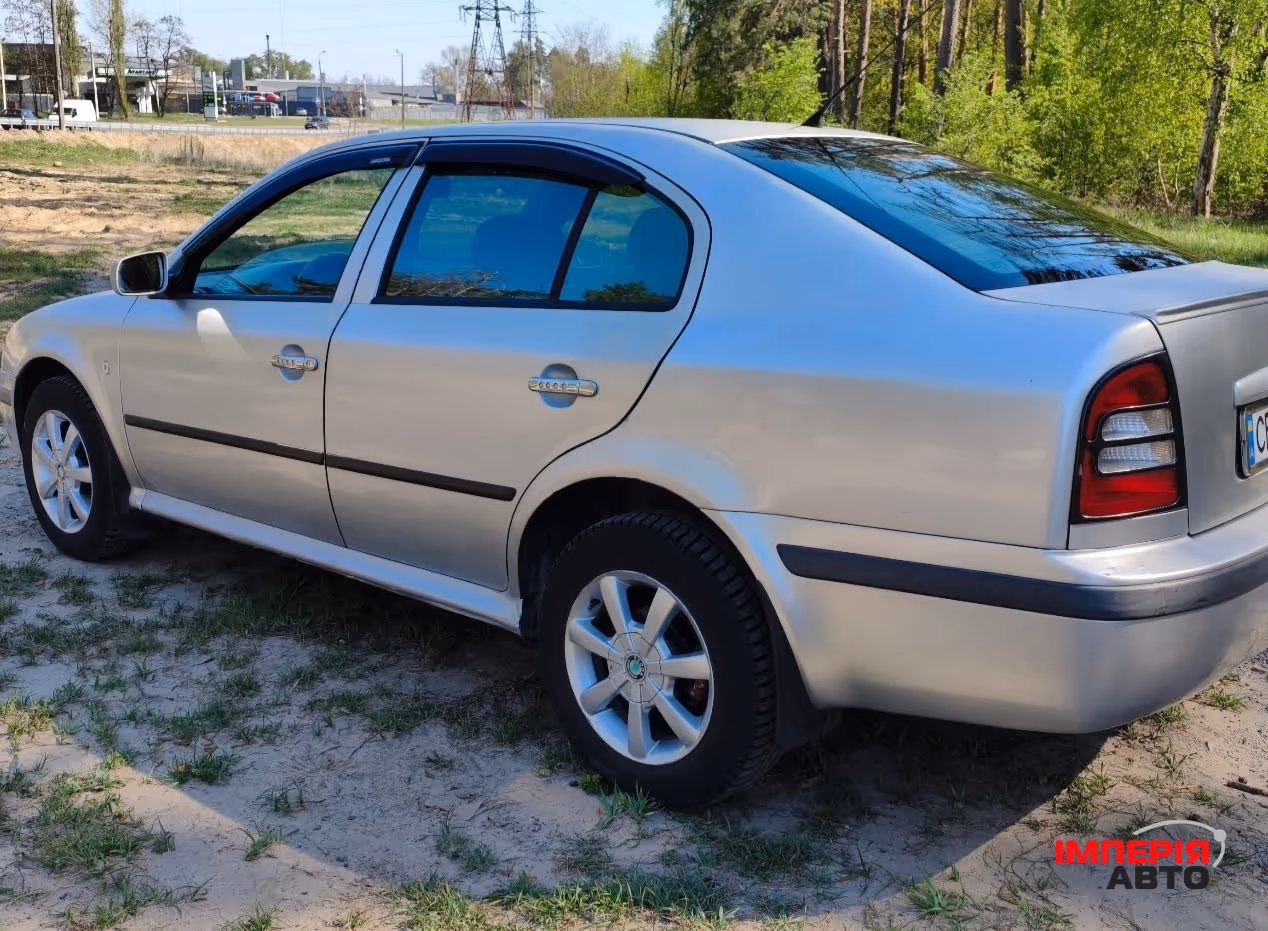 Skoda Octavia - фото 4