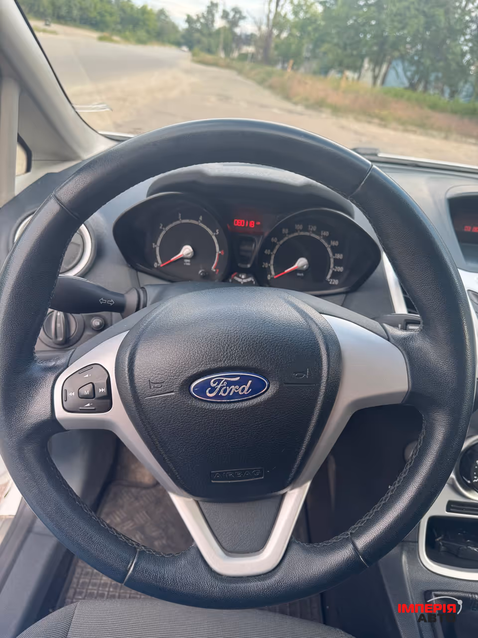 Ford Fiesta - фото 8