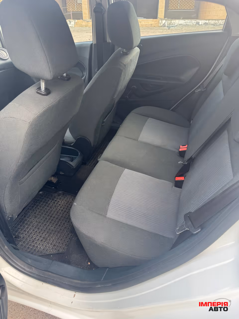Ford Fiesta - фото 3