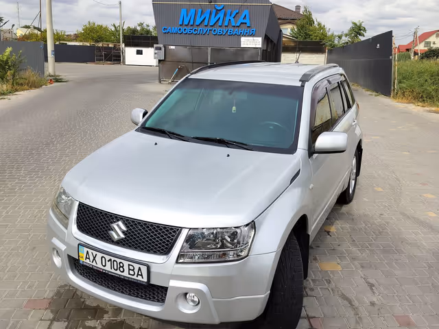 Suzuki Grand Vitara - фото 1