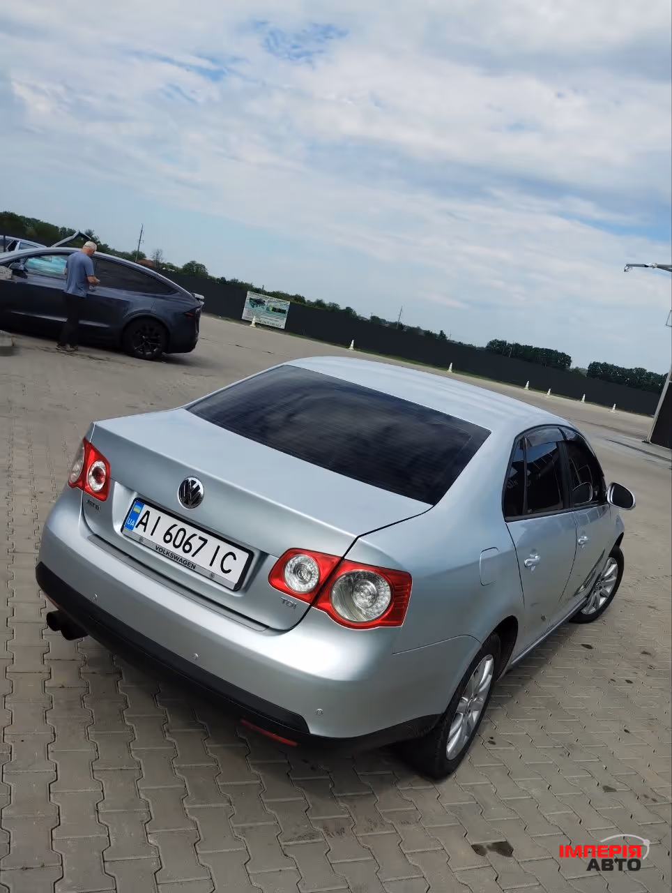 Volkswagen Jetta - фото 7