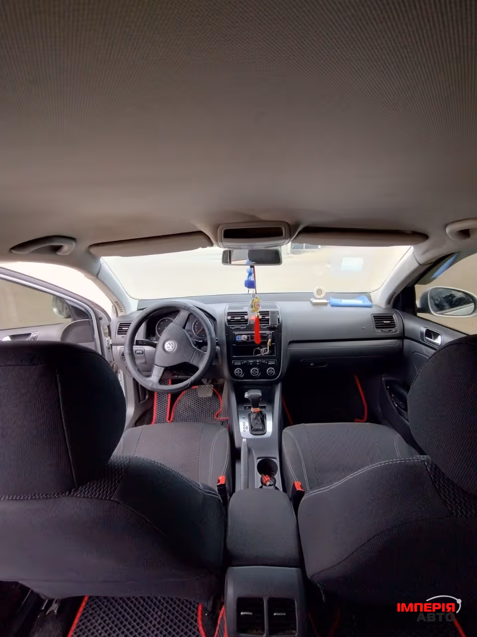 Volkswagen Jetta - фото 11