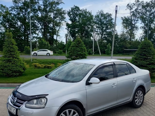 Volkswagen Jetta - фото 4