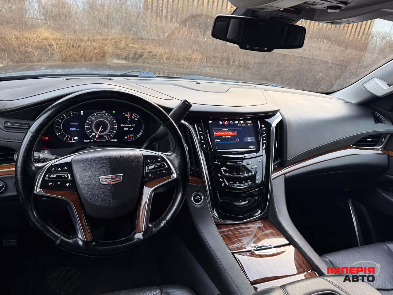 Cadillac Escalade - фото 23