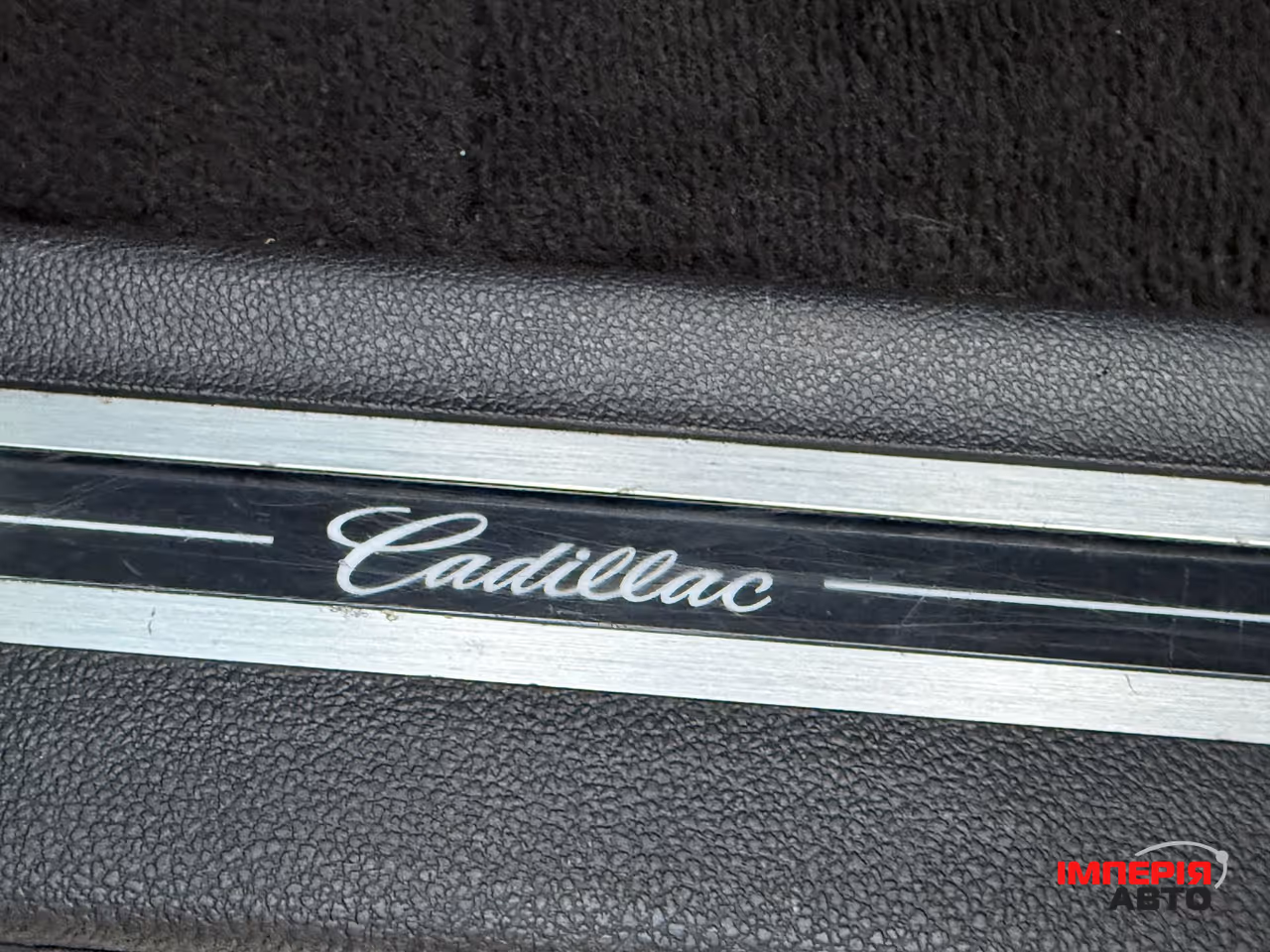 Cadillac Escalade - фото 21