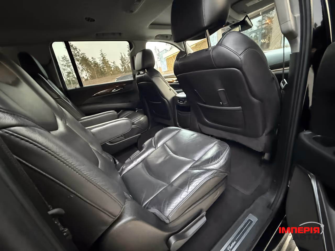 Cadillac Escalade - фото 26