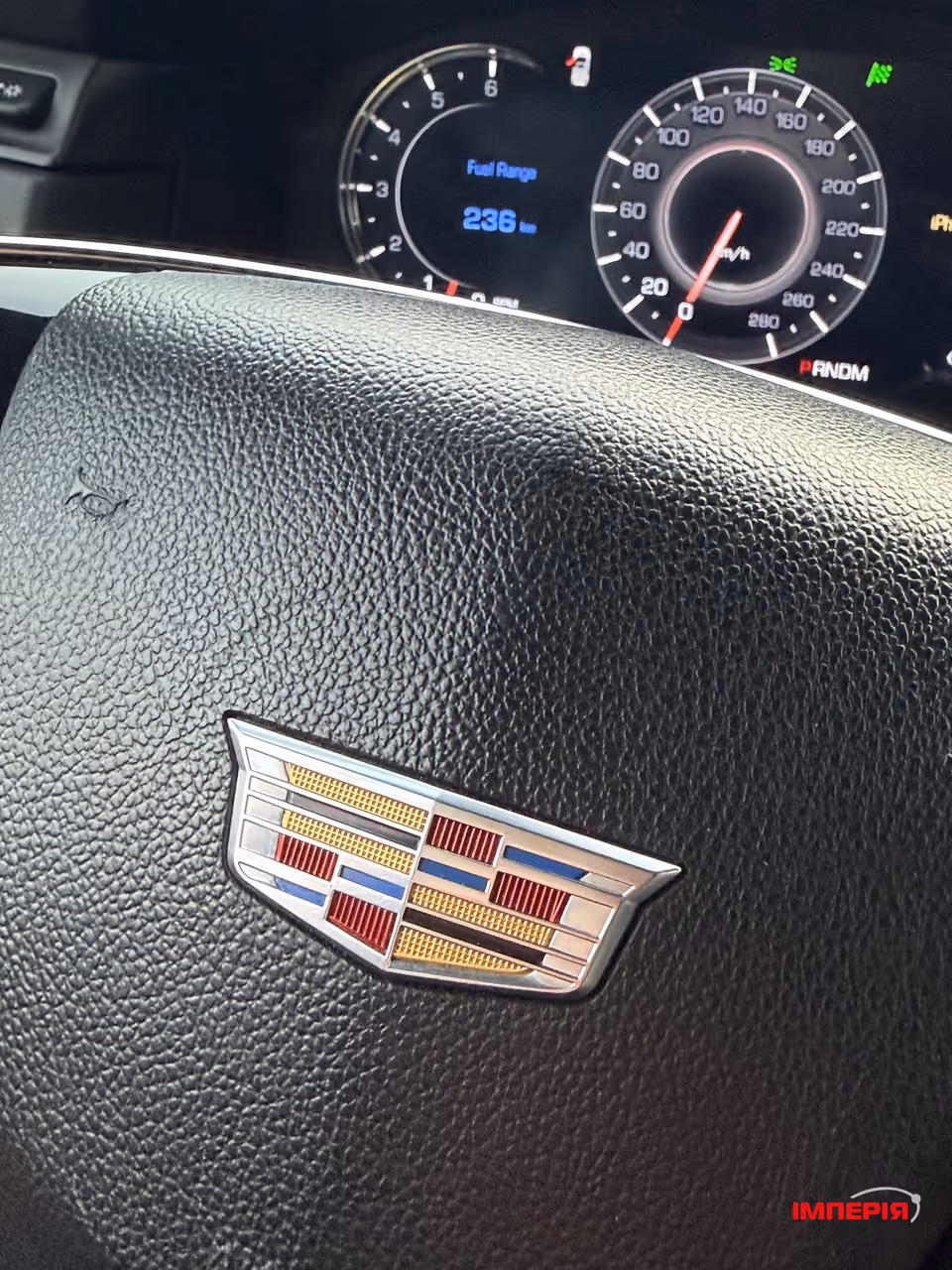 Cadillac Escalade - фото 35