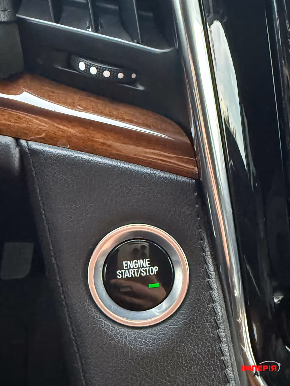 Cadillac Escalade - фото 37