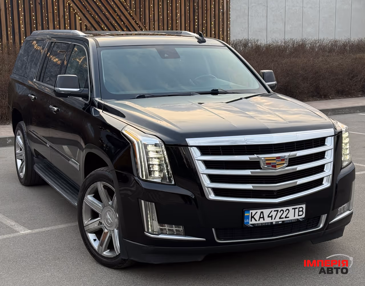 Cadillac Escalade - фото 12