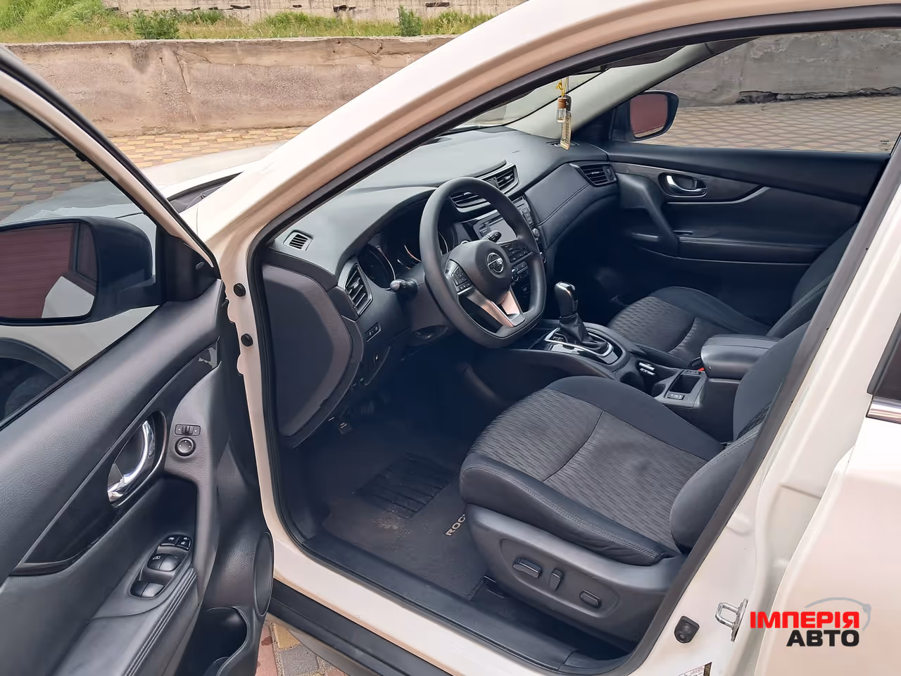 Nissan Rogue - фото 10