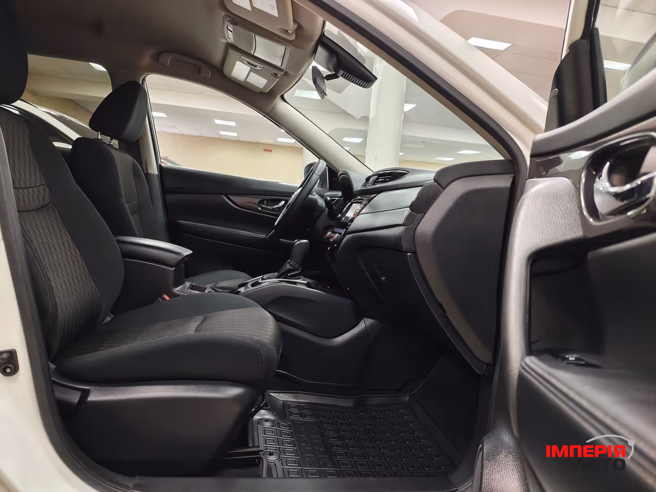 Nissan Rogue - фото 5