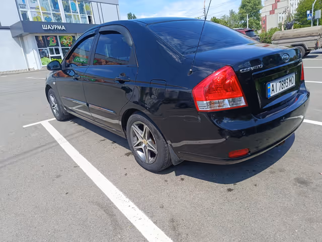 Kia Cerato - фото 3