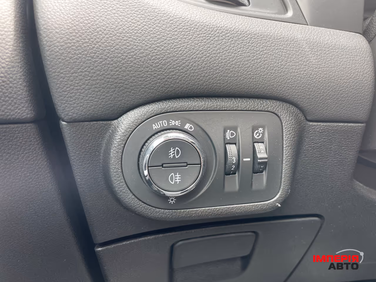 Opel Zafira - фото 20
