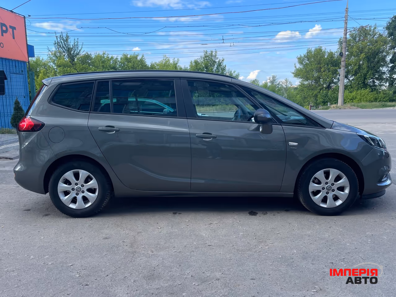 Opel Zafira - фото 6