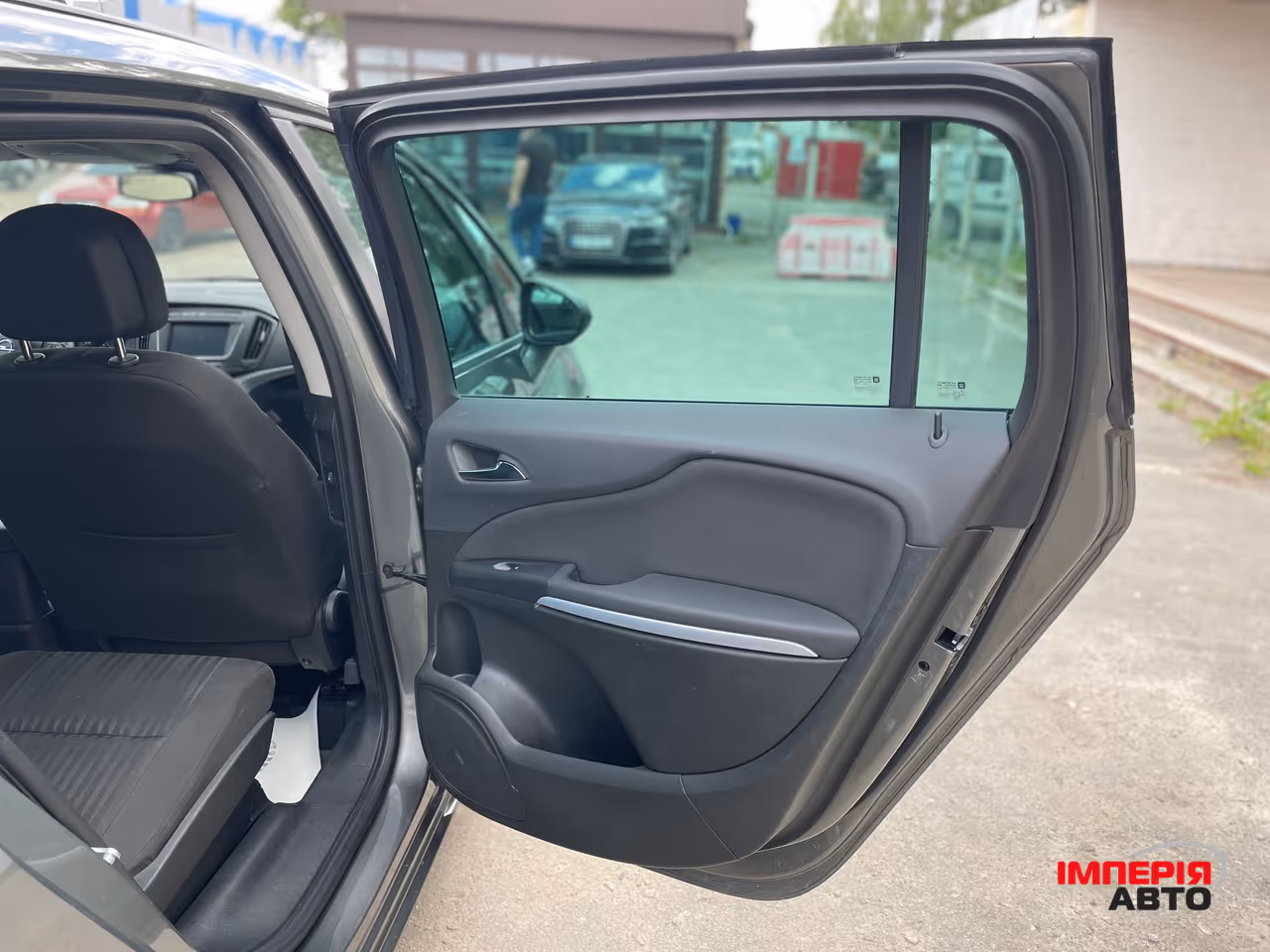 Opel Zafira - фото 46