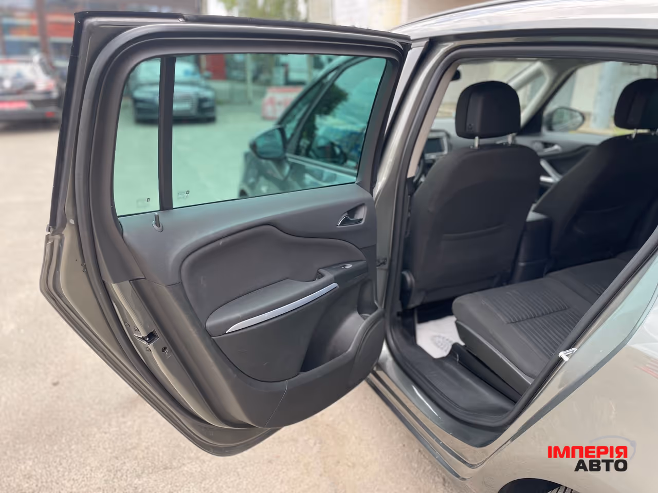 Opel Zafira - фото 33