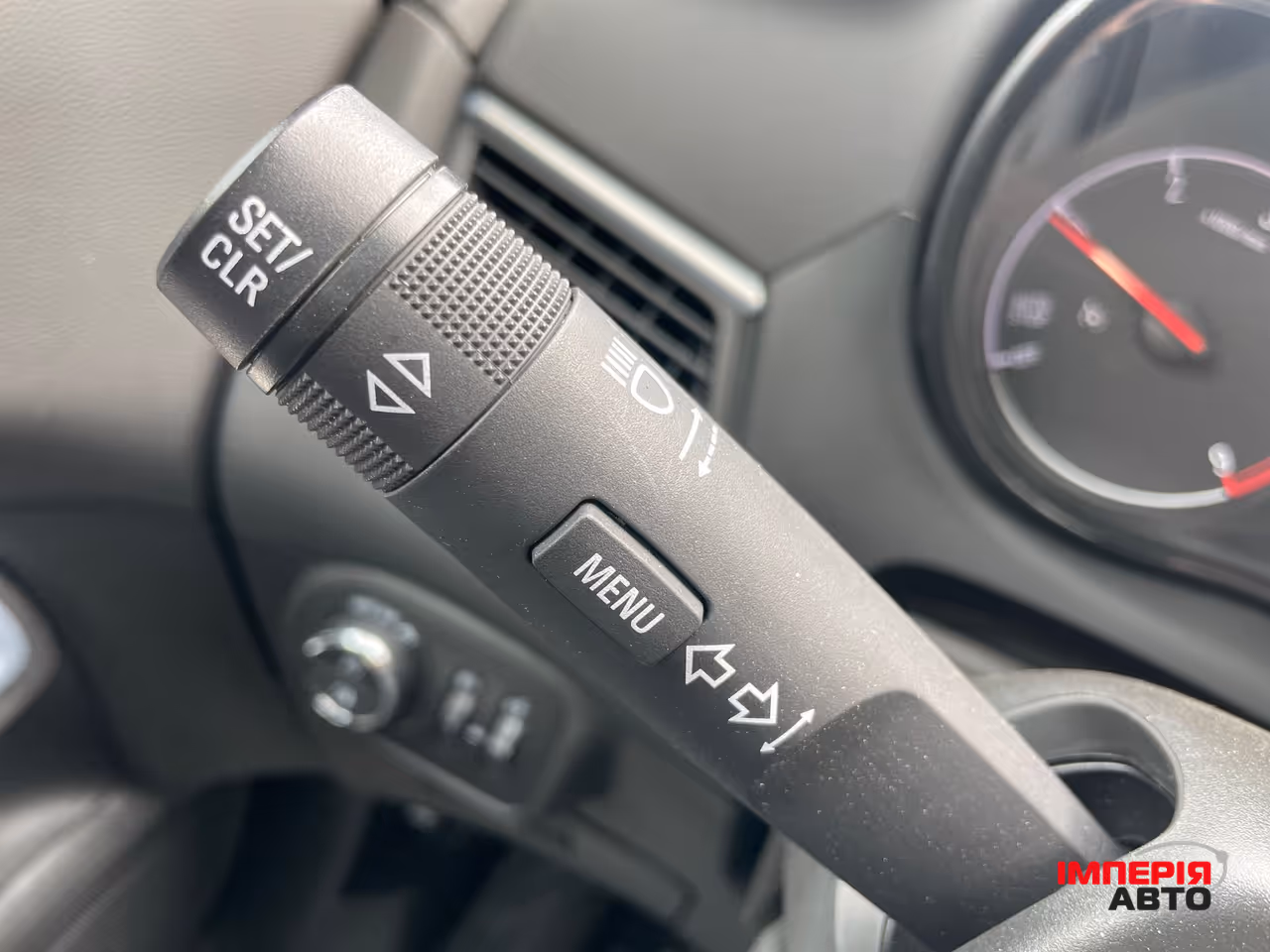 Opel Zafira - фото 24