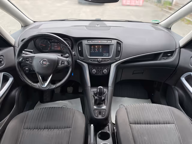 Opel Zafira - фото 3