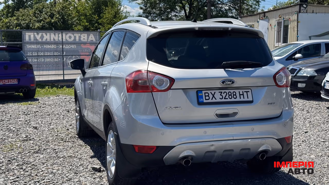 Ford Kuga - фото 4