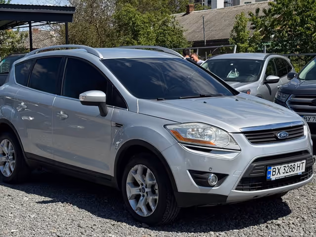 Ford Kuga - фото 5