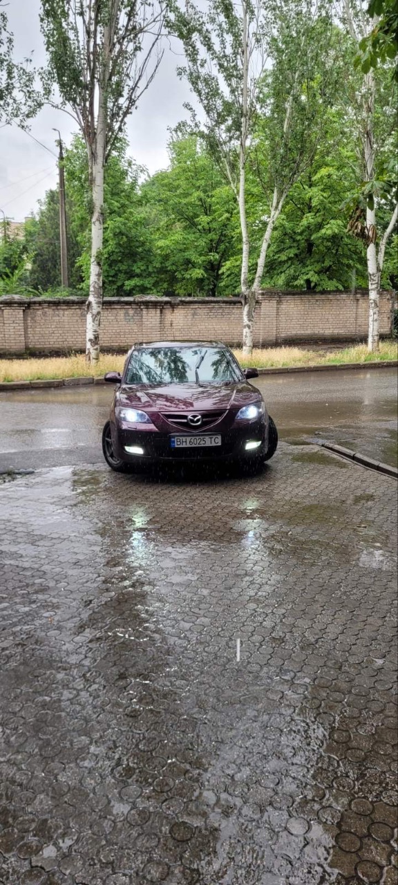 Mazda 3 - фото 9