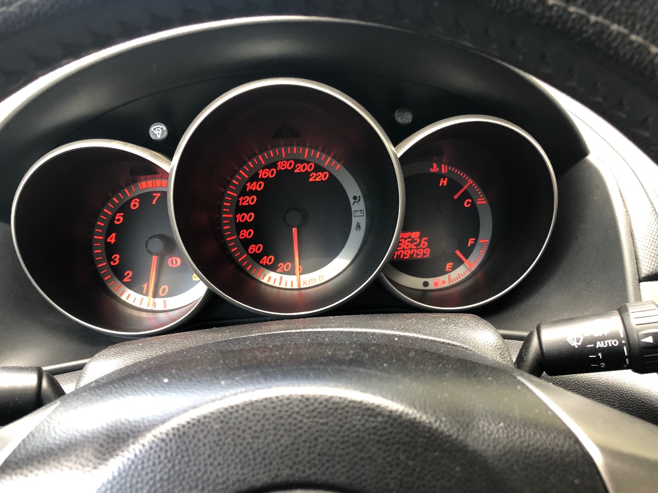 Mazda 3 - фото 7