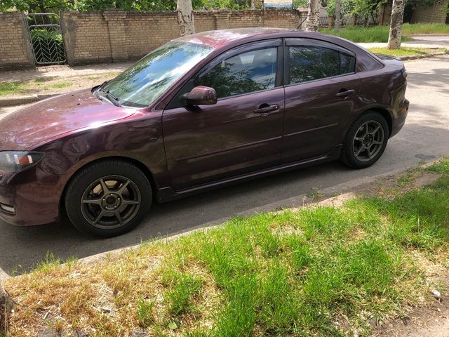 Mazda 3 - фото 3