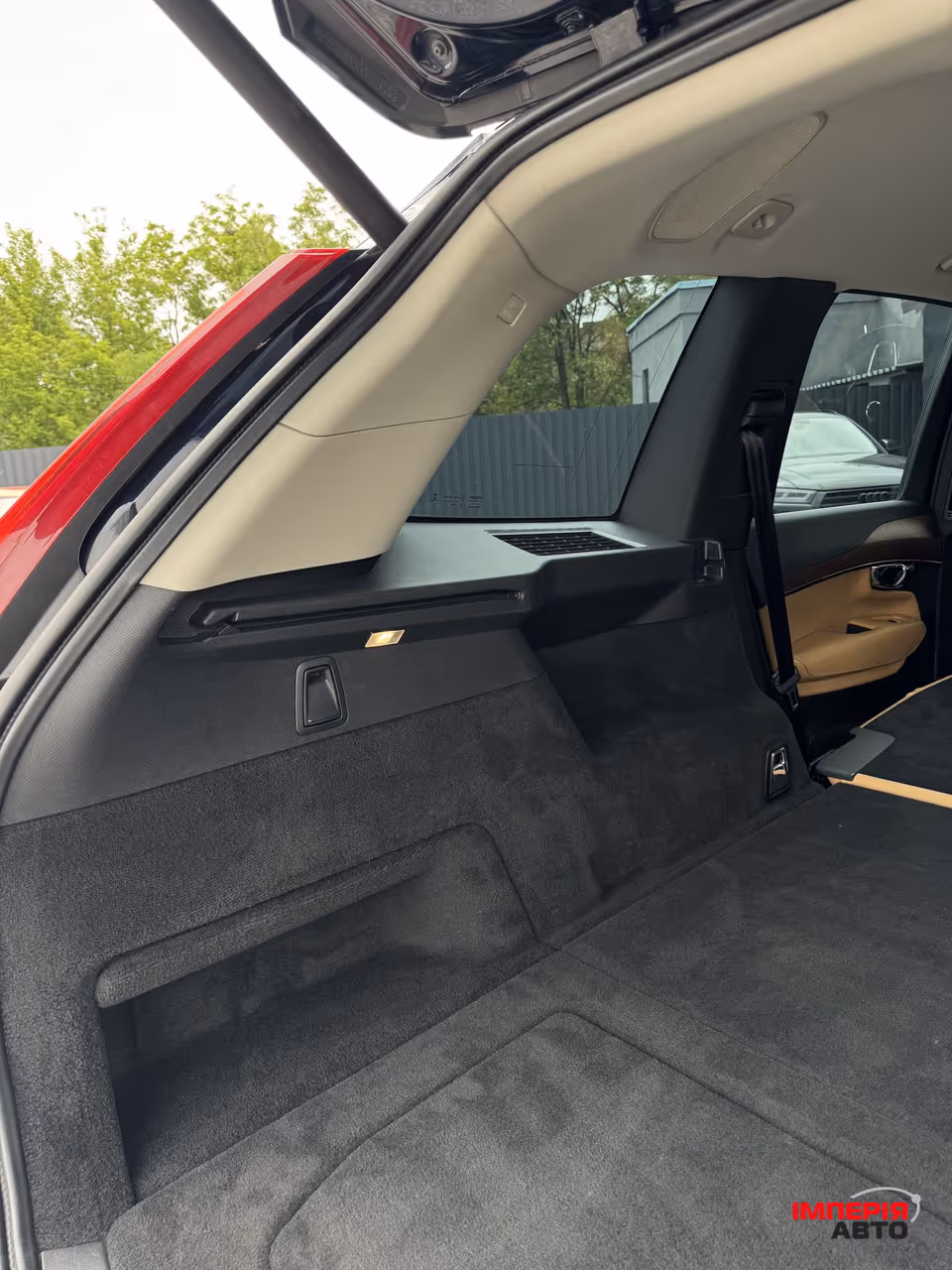 Volvo XC90 - фото 14