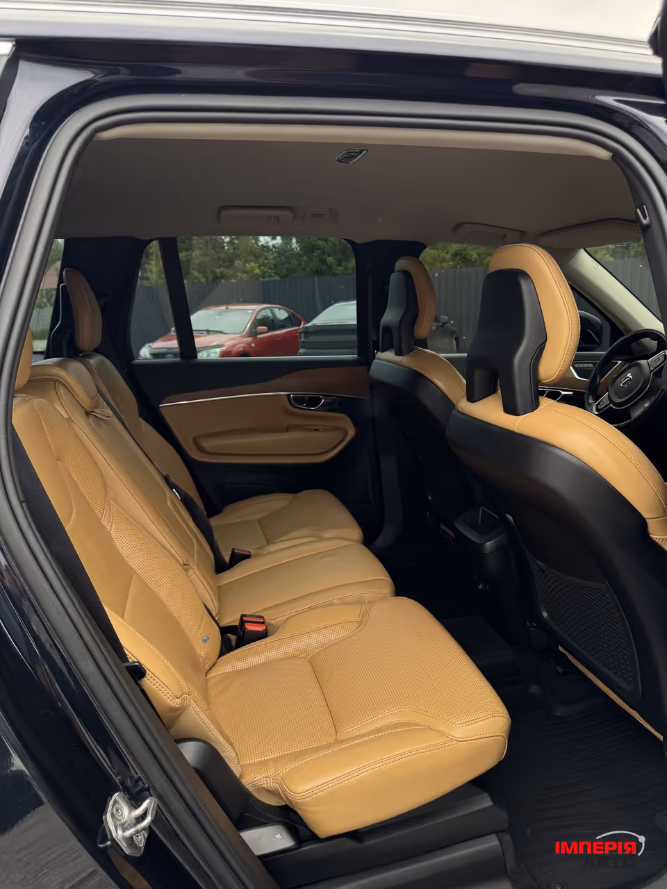 Volvo XC90 - фото 24