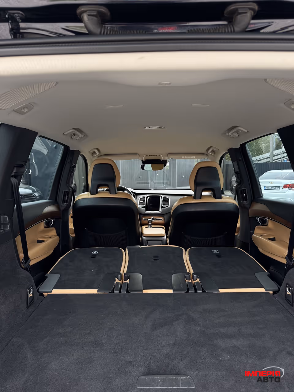 Volvo XC90 - фото 16