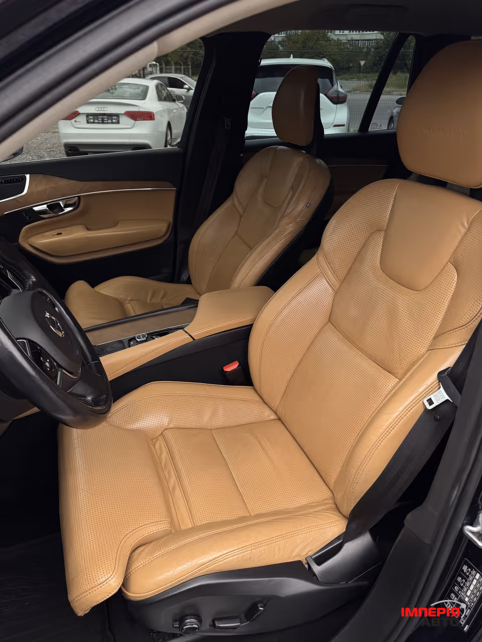Volvo XC90 - фото 29