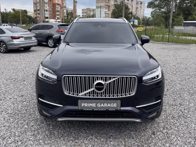 Volvo XC90 - фото 1