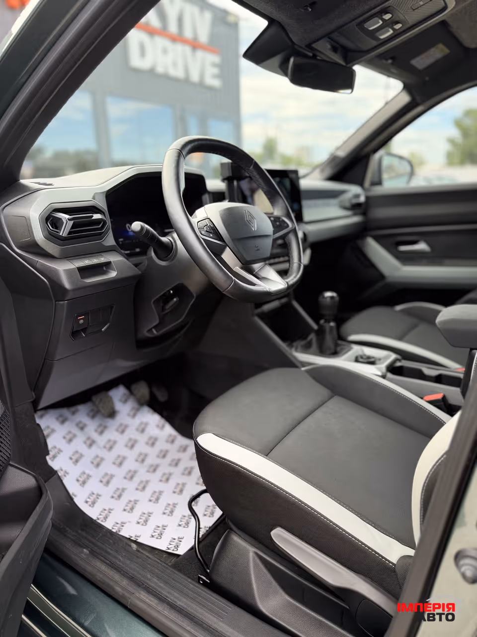 Renault Duster - фото 15