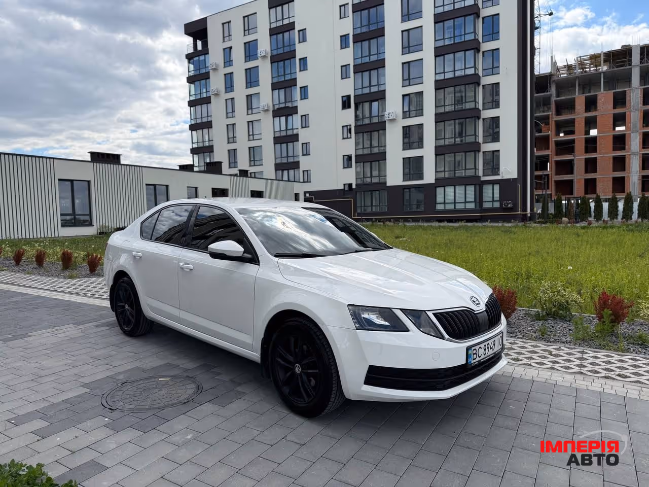 Skoda Octavia - фото 4