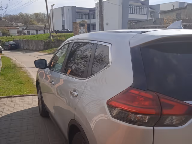 Nissan X-Trail - фото 3