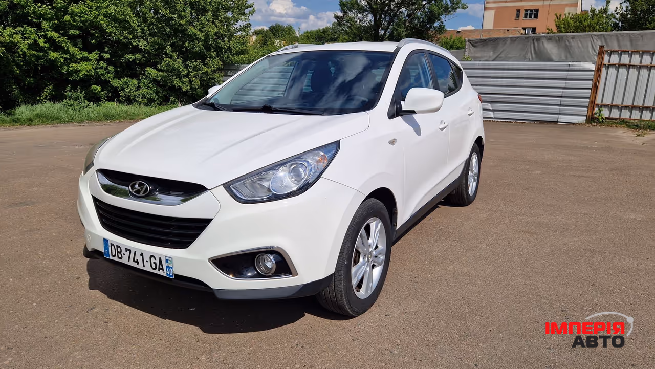 Hyundai ix35 - фото 1