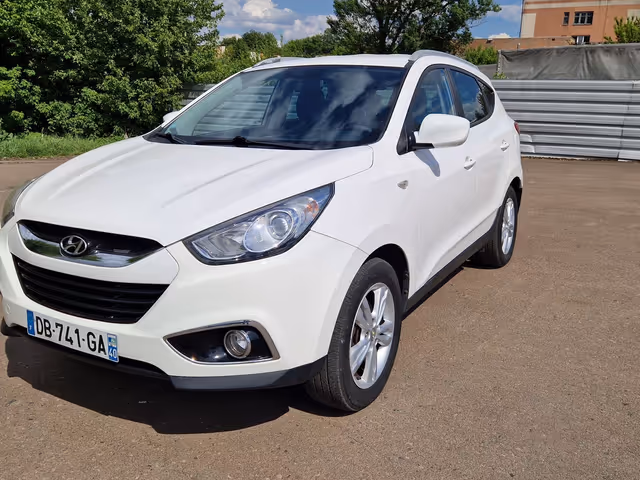 Hyundai ix35 - фото 1