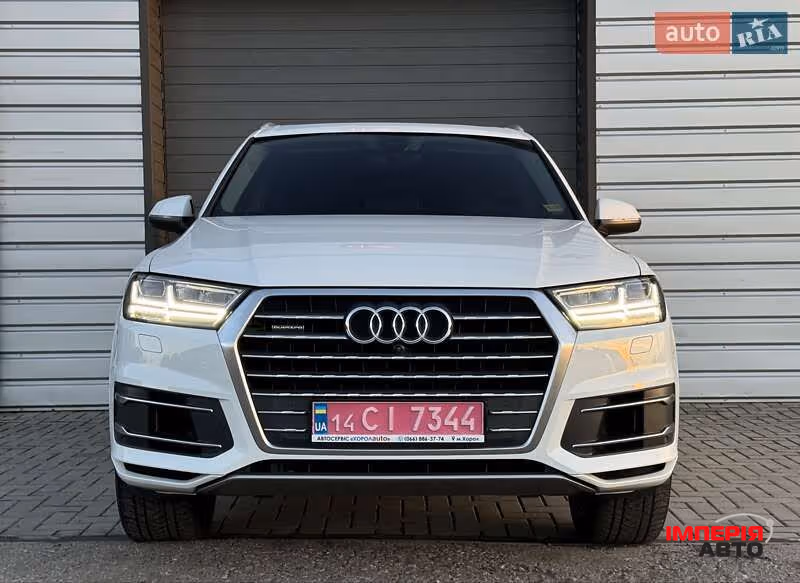 Audi Q7 - фото 1