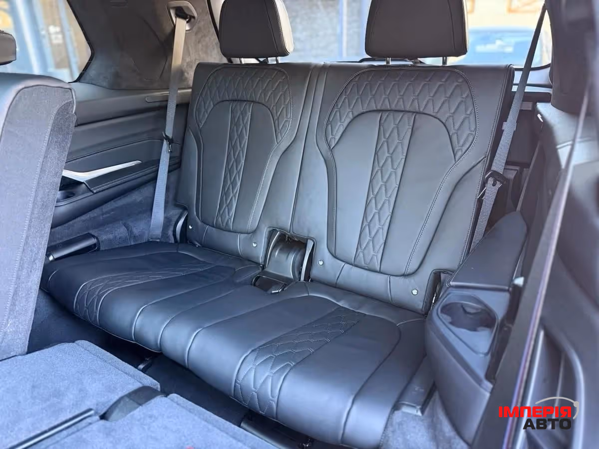 BMW X7 - фото 10