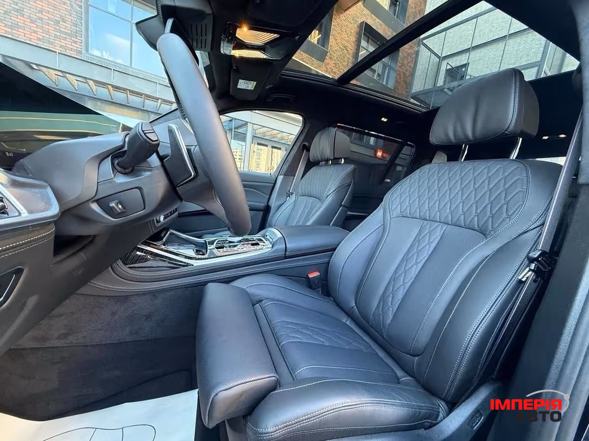 BMW X7 - фото 9