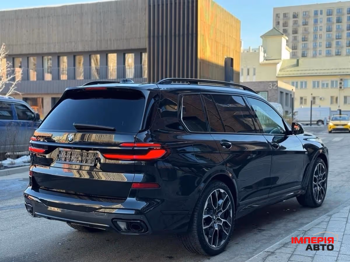 BMW X7 - фото 5