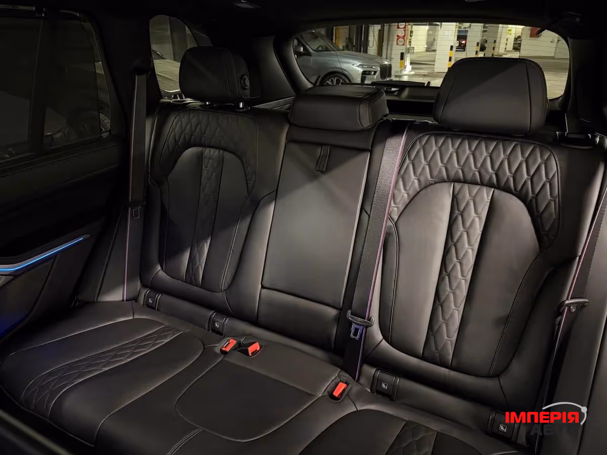 BMW X5 - фото 8