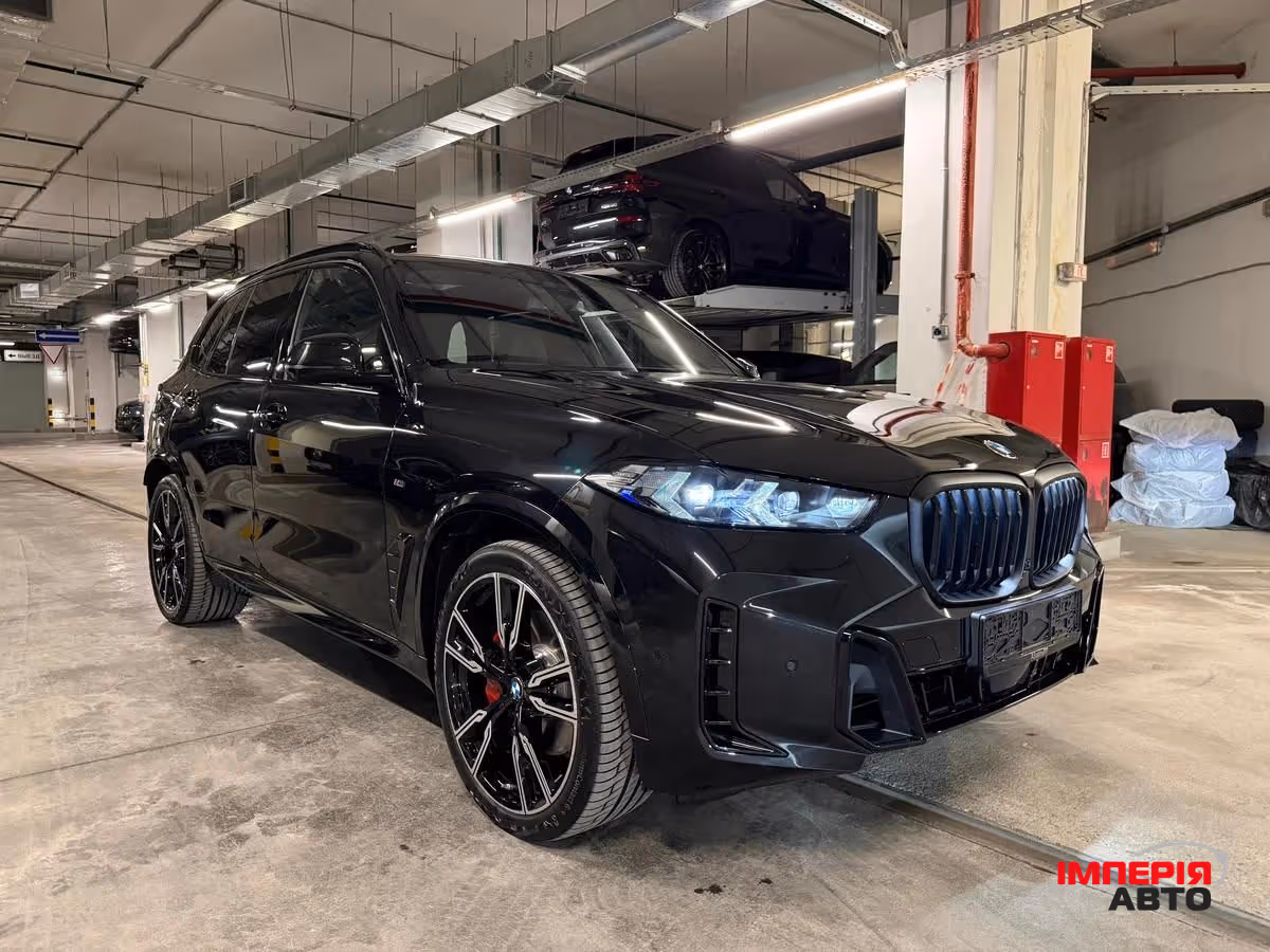 BMW X5 - фото 1