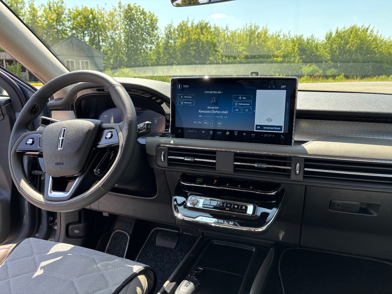 Lincoln Corsair - фото 18